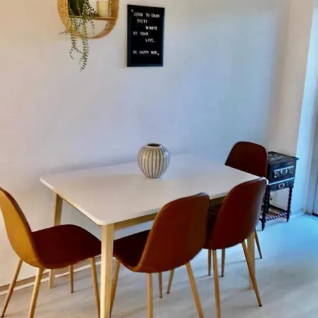 15 Min Walk To Lego House/50m2 With Garden Apartment Billund